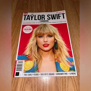 Taylor Swift  Fanbook